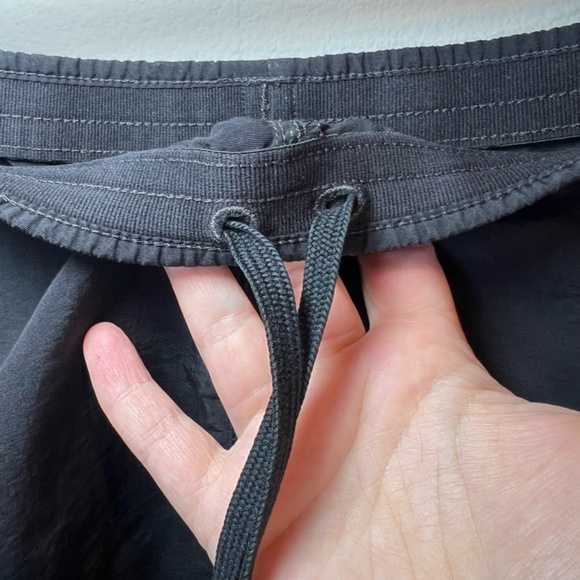 Patagonia Womens Nylon 5" Shorts Black Pull On Unlined Drawstring Outdoor Medium - Picture 7 of 11